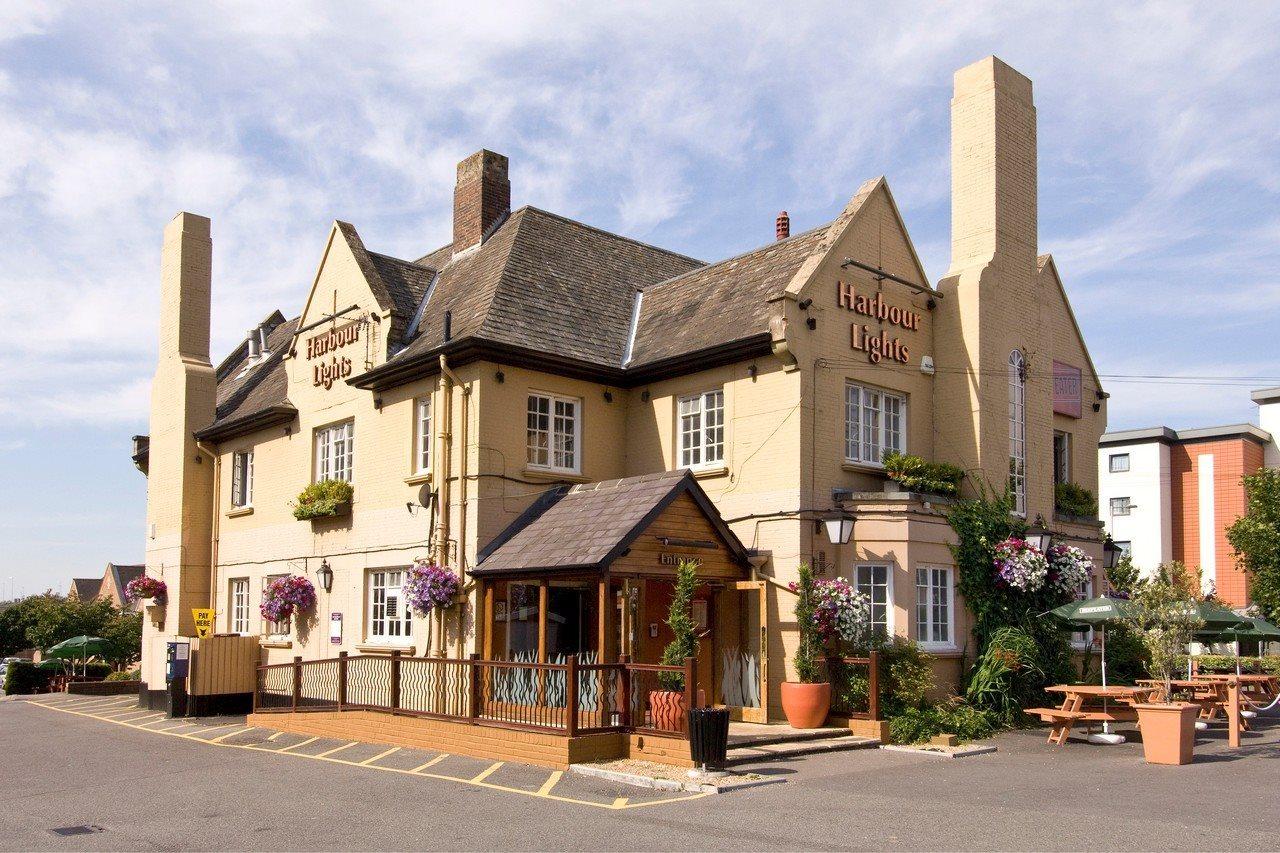 Premier Inn Portsmouth North Harbour Exteriör bild