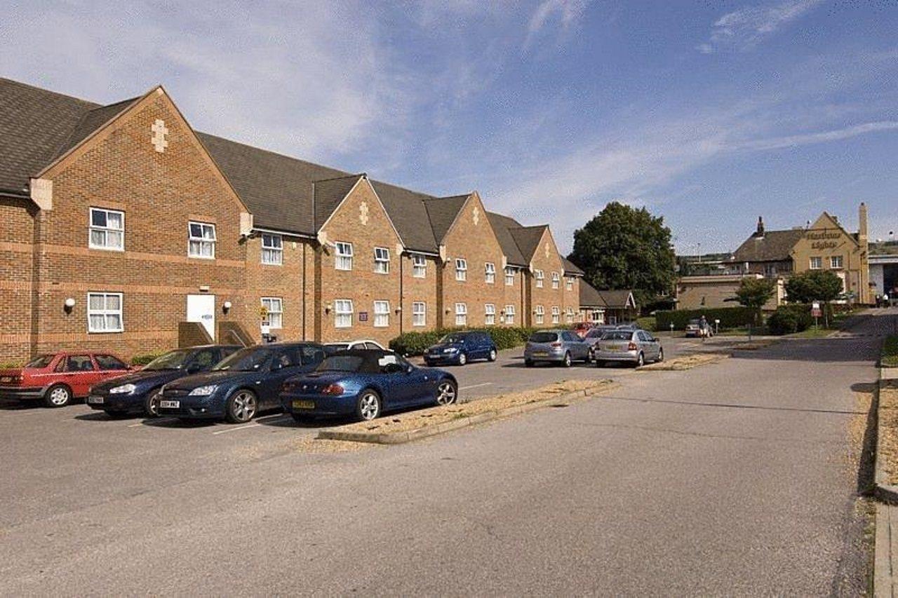 Premier Inn Portsmouth North Harbour Exteriör bild